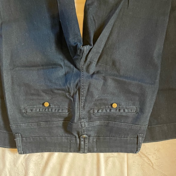 *SOLD* Sz. 25 Le Chateau Womans jean - Picture 6 of 6